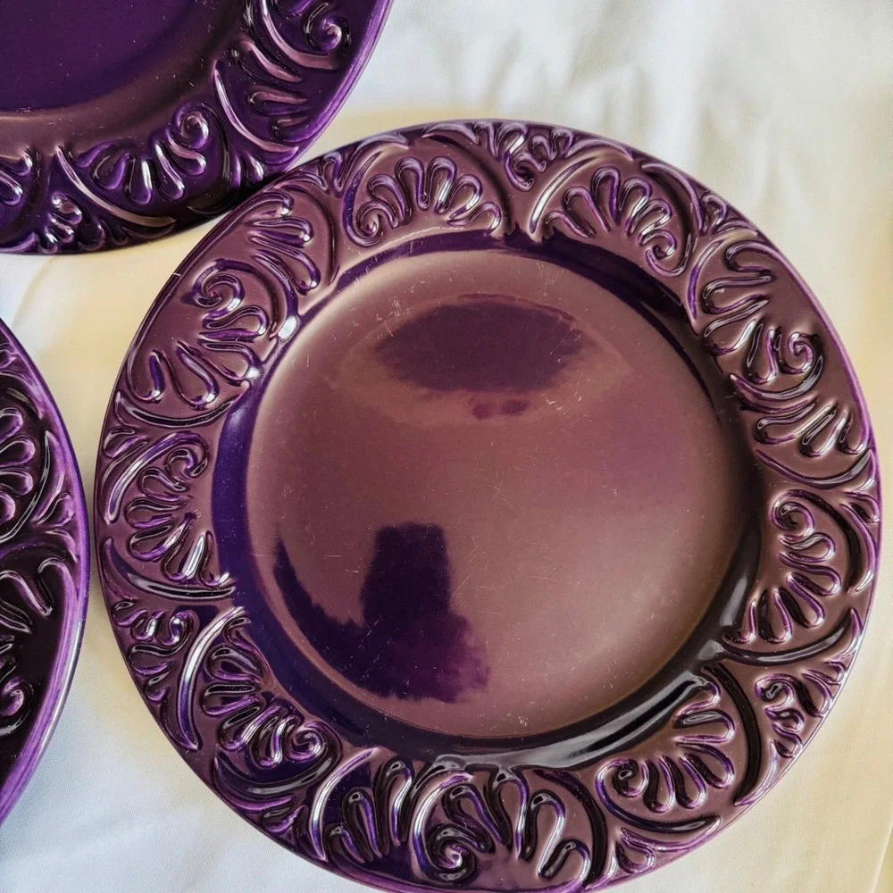 Vintage‎ Set of 3 Purple Charger Plates Ornate Scroll Design Dinner Plates 11.5
